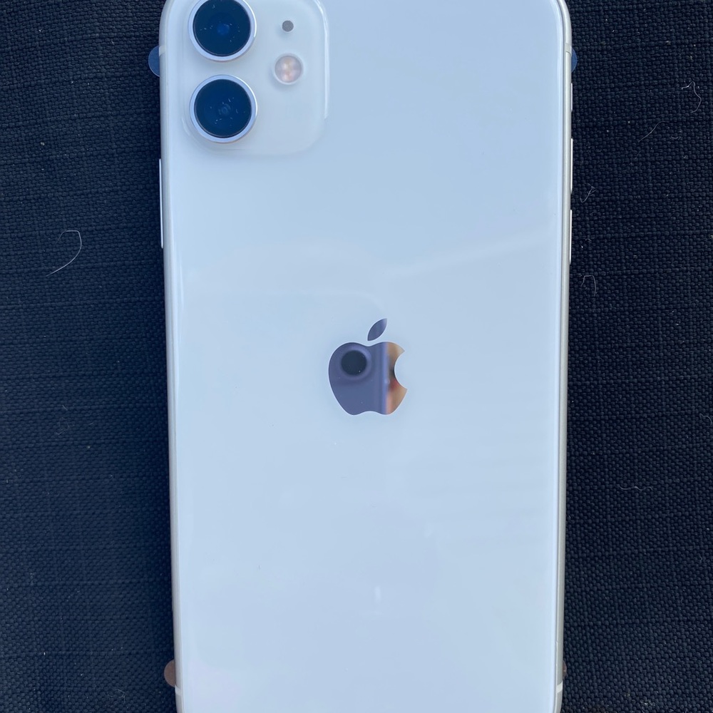 iPhone 11
